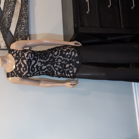 🩵SAINTS + SECRETS Lace Bodice Formal Maxi Dress Front Slit Chiffon Drop Waist - Picture 2 of 15